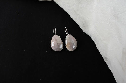 Freeform Sapphire Slice Drop Earrings in 925 Silver – Handmade Rose-Cut Gemstone Jewelry