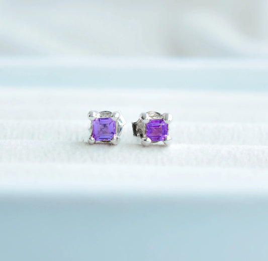 Amethyst Cluster Stud Earrings in 925 Silver – Delicate Everyday Gemstone Jewelry
