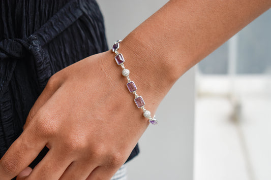 Amethyst emerald-cut bezel bracelet in 925 silver with cubic zirconia accents