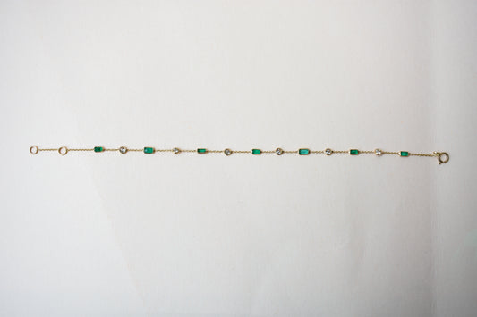 18K gold bracelet with emerald and diamond stations