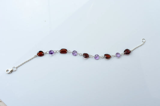 Garnet and Amethyst Bead Bracelet in Silver – Handmade Multi Gemstone Chain Jewelry