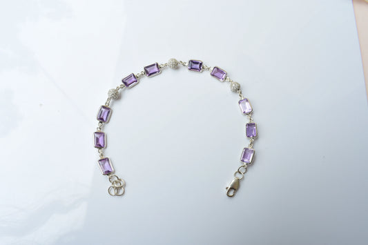 Amethyst emerald-cut bezel bracelet in 925 silver with cubic zirconia accents