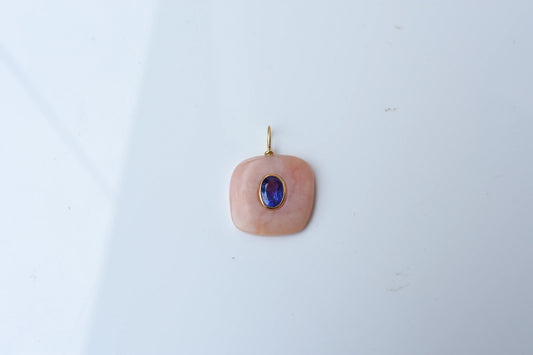 18K gold pendant with pink opal slab and tanzanite centre stone