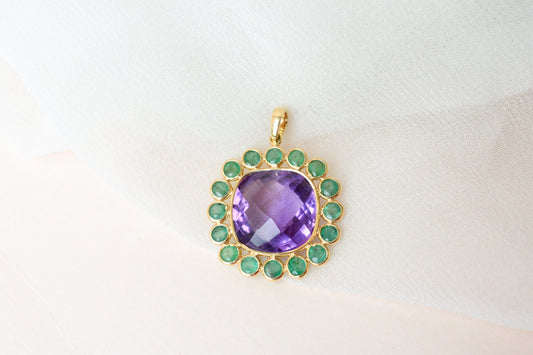 18K gold pendant with checkerboard amethyst and emerald cabochon halo