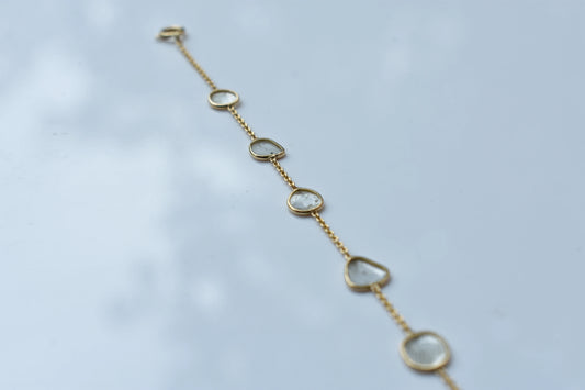 18K gold bracelet with uncut polki diamond slices set by the yard
