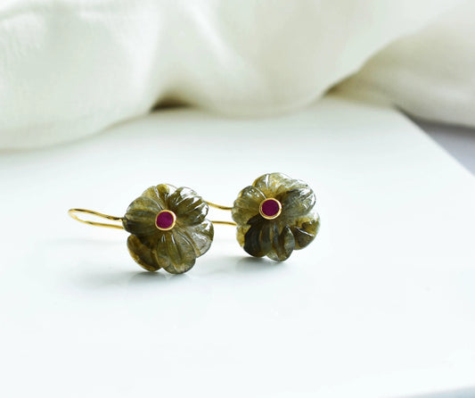 18K gold drop earrings with carved labradorite and ruby accent