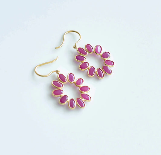 18K gold ruby flower cluster stud earrings