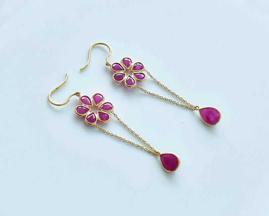 18K gold drop earrings with peridot and opal cabochon