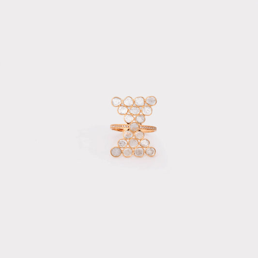 18K gold cluster ring with diamond polki slices and a pavé diamond bridge