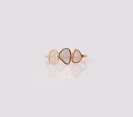 18K gold ring with three bezel-set diamond polki slices