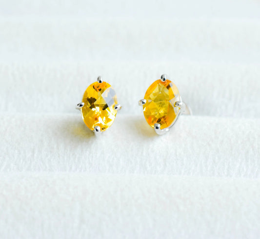 Oval Citrine Stud Earrings in 925 Silver – Sunny Solitaire Gemstone Jewelry