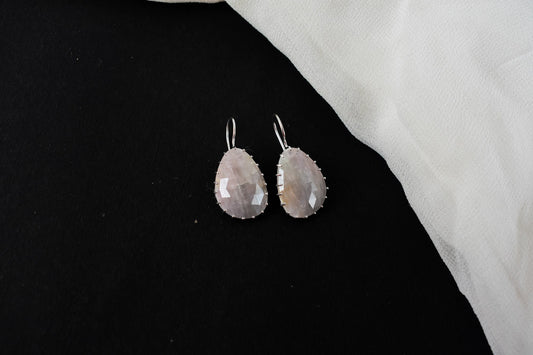 Freeform Sapphire Slice Drop Earrings in 925 Silver – Handmade Rose-Cut Gemstone Jewelry