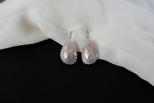 Freeform Sapphire Slice Drop Earrings in 925 Silver – Handmade Rose-Cut Gemstone Jewelry