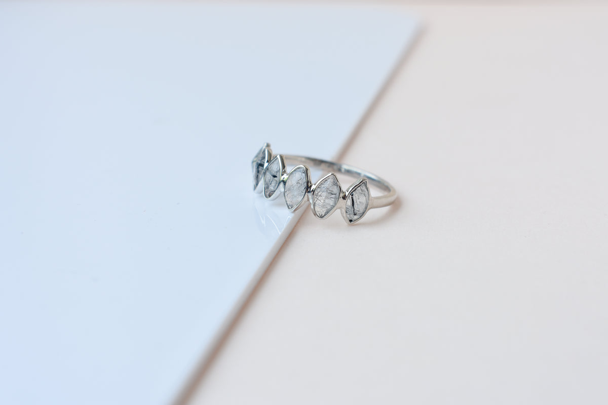 Marquise-cut rutilated quartz eternity ring in 925 silver
