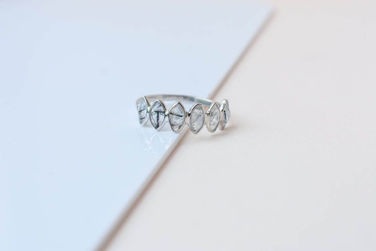 Marquise-cut rutilated quartz eternity ring in 925 silver