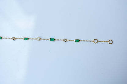 18K gold bracelet with emerald and diamond stations