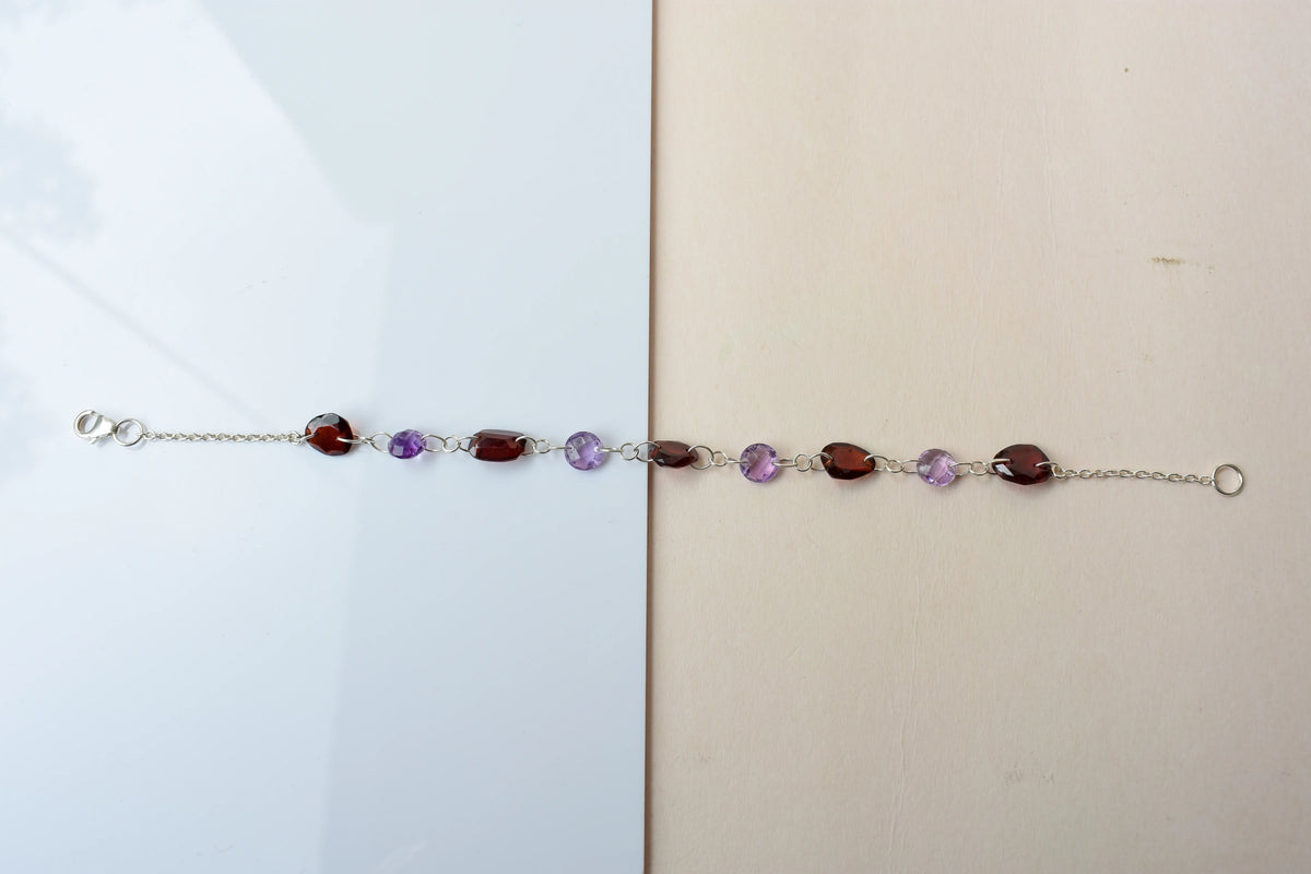 Garnet and Amethyst Bead Bracelet in Silver – Handmade Multi Gemstone Chain Jewelry