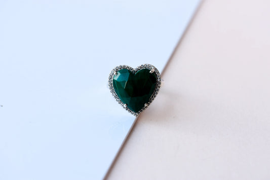 Heart-cut malachite ring in 925 silver with cubic zirconia halo