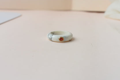 Howlite Band Ring with Orange Sapphire in 18K Gold – Handmade Carved Stone Ring