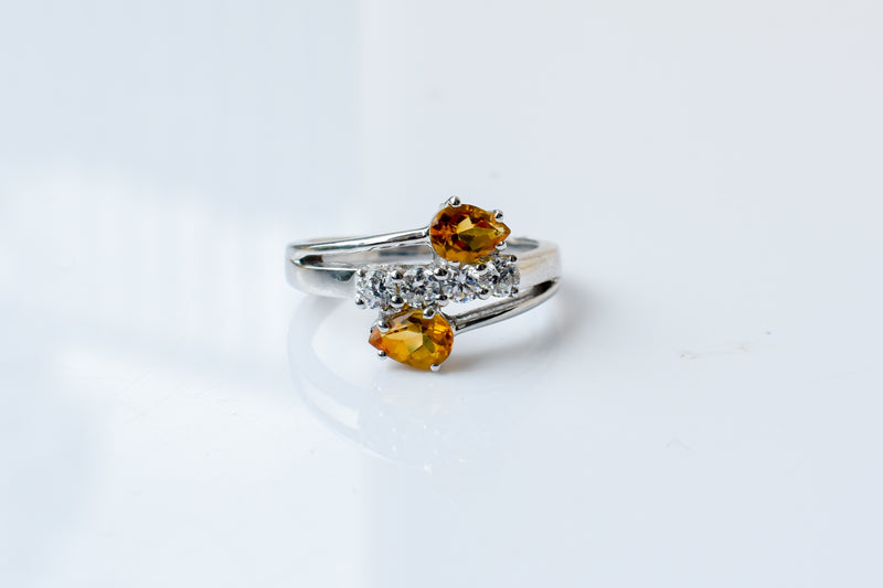 Citrine Bypass Ring in 925 Silver – Handmade Statement Gemstone Jewelry