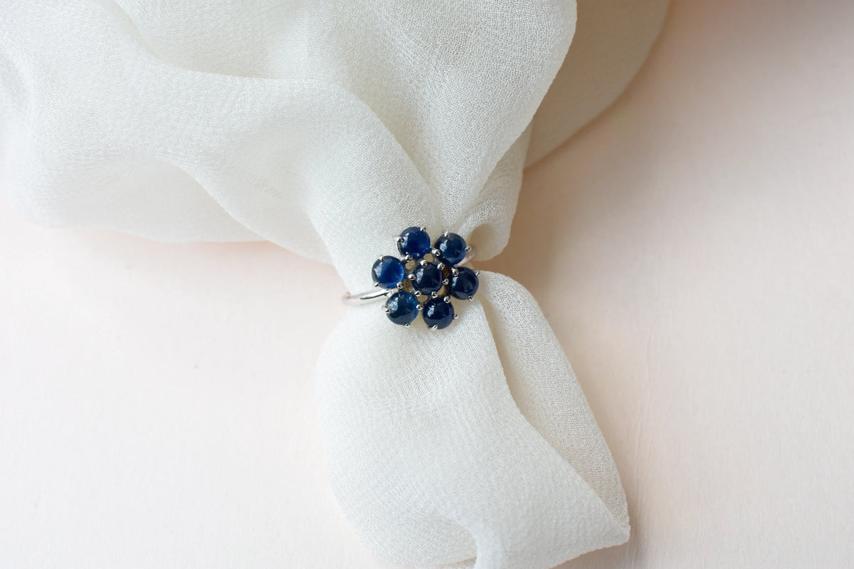 Blue sapphire flower cluster ring in 925 silver with round sapphires