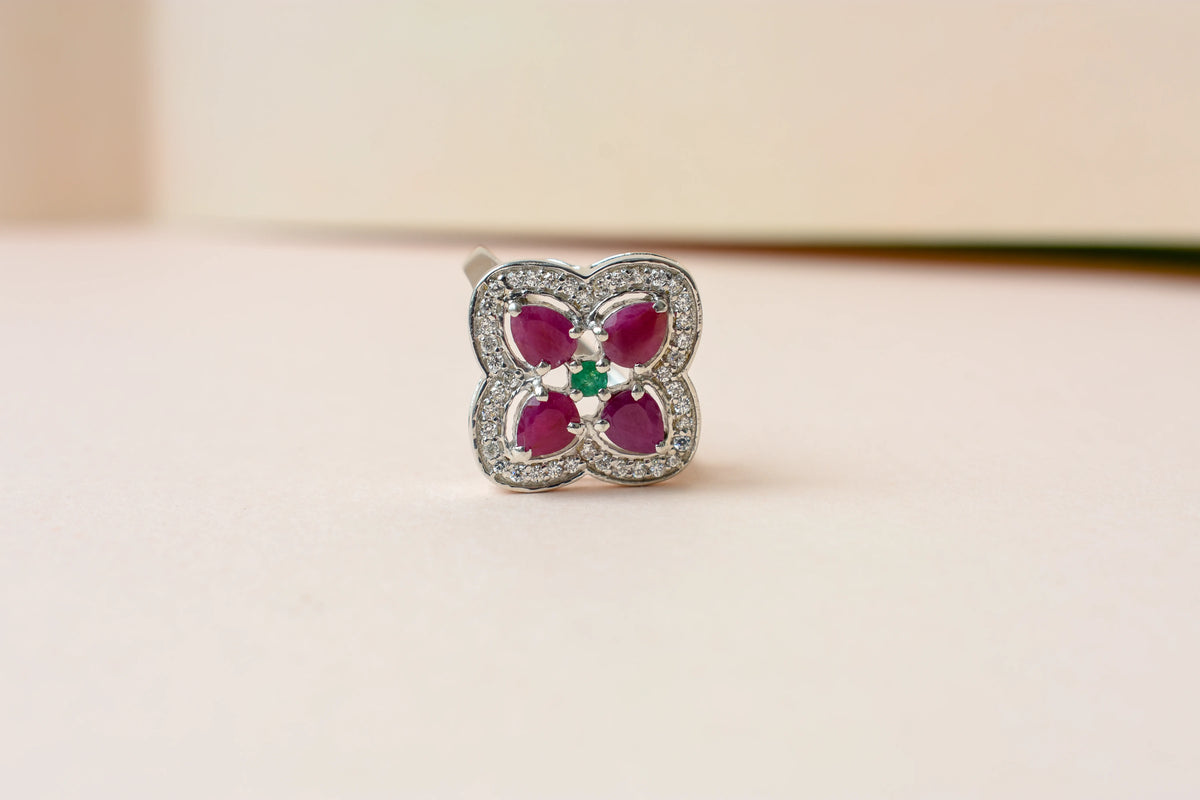 Ruby and emerald clover motif ring in 925 silver