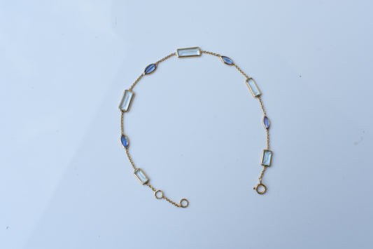 Aquamarine & Tanzanite Station Bracelet in 18K Gold – Emerald-Cut & Marquise Bezel Bracelet