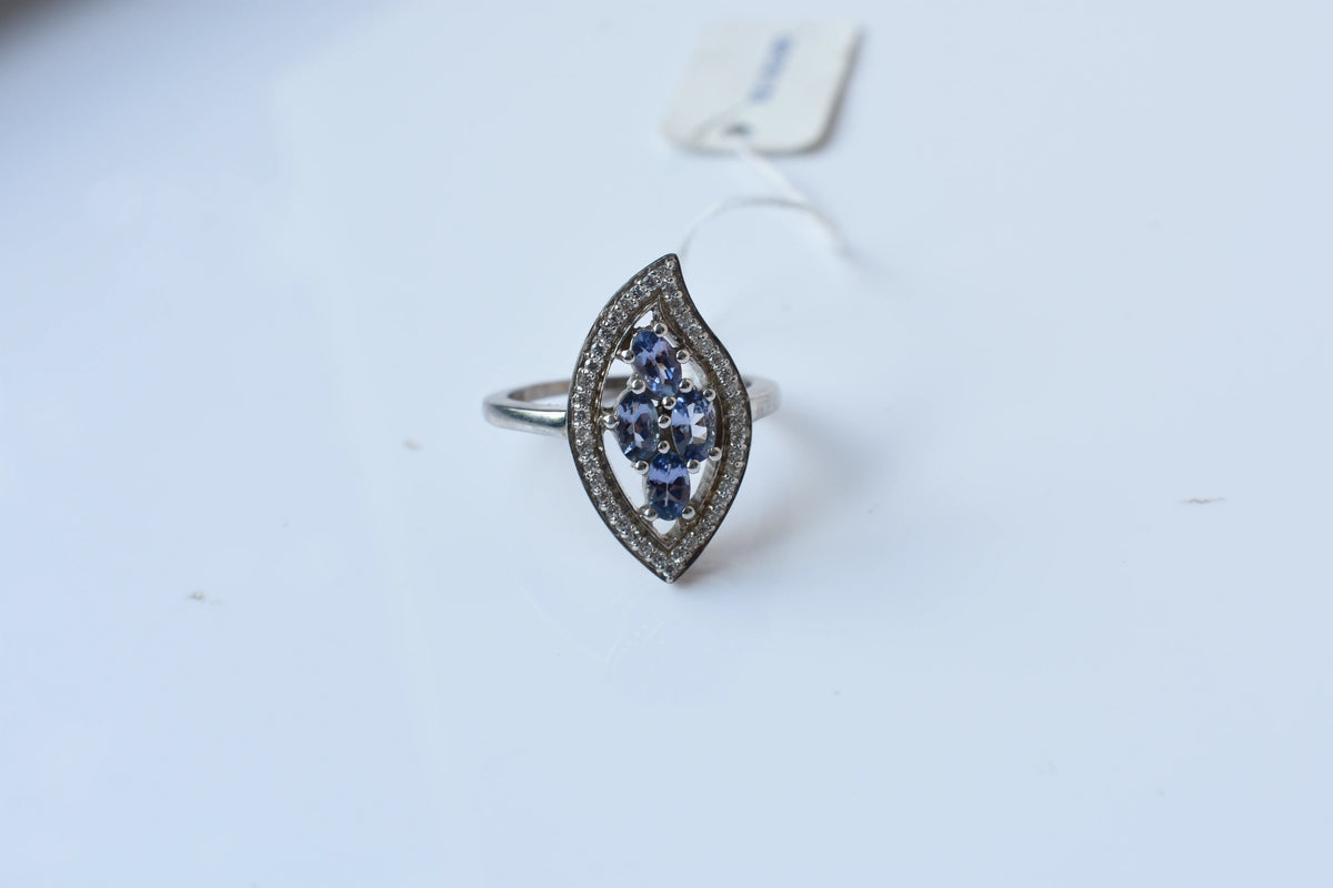 Blue-violet gemstone cluster ring in marquise frame, 925 silver