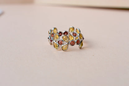 Citrine and garnet flower link eternity band in 925 silver