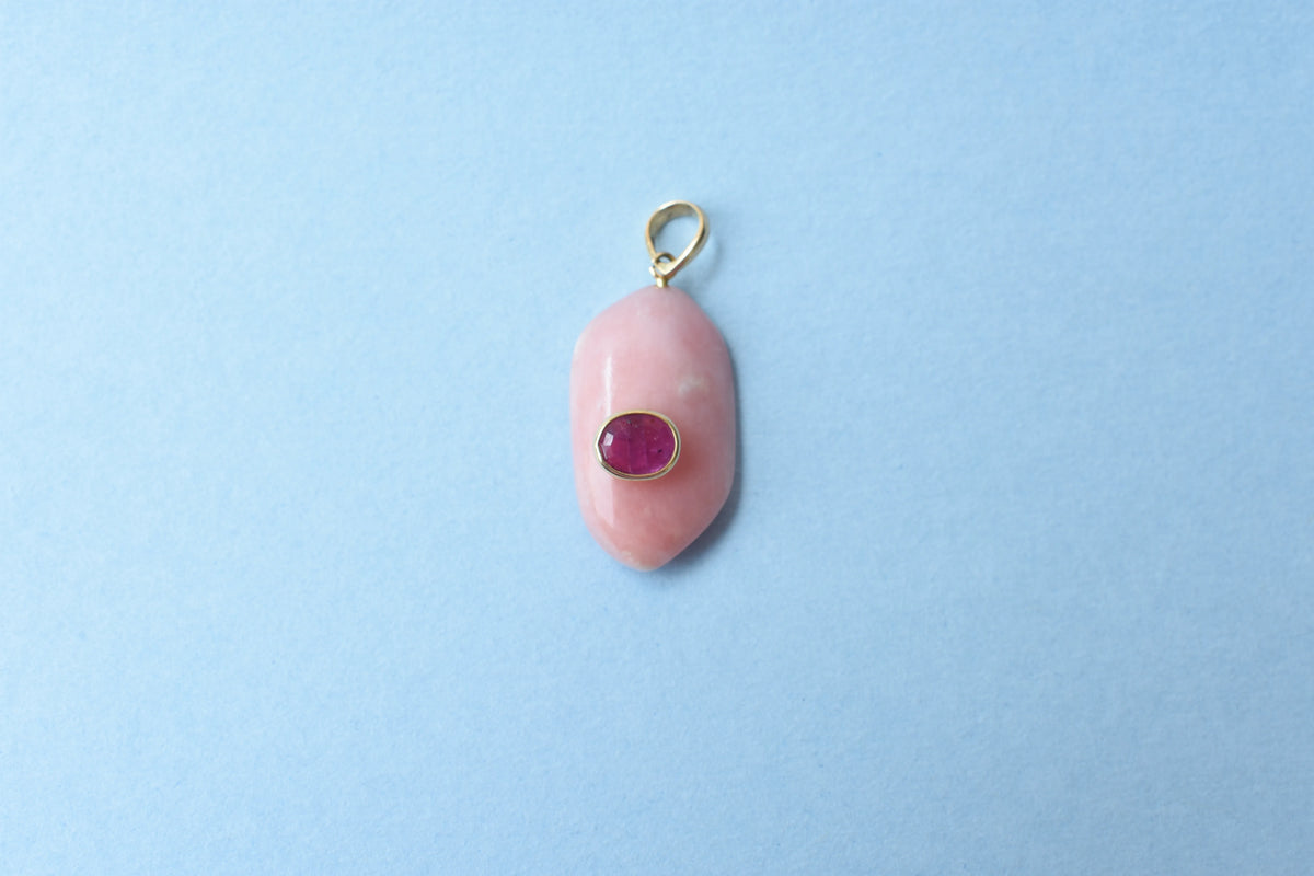 18K gold pendant with pink opal and ruby accent