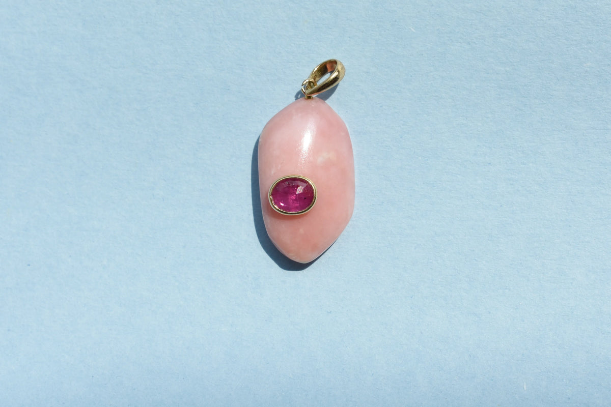 18K gold pendant with pink opal and ruby accent