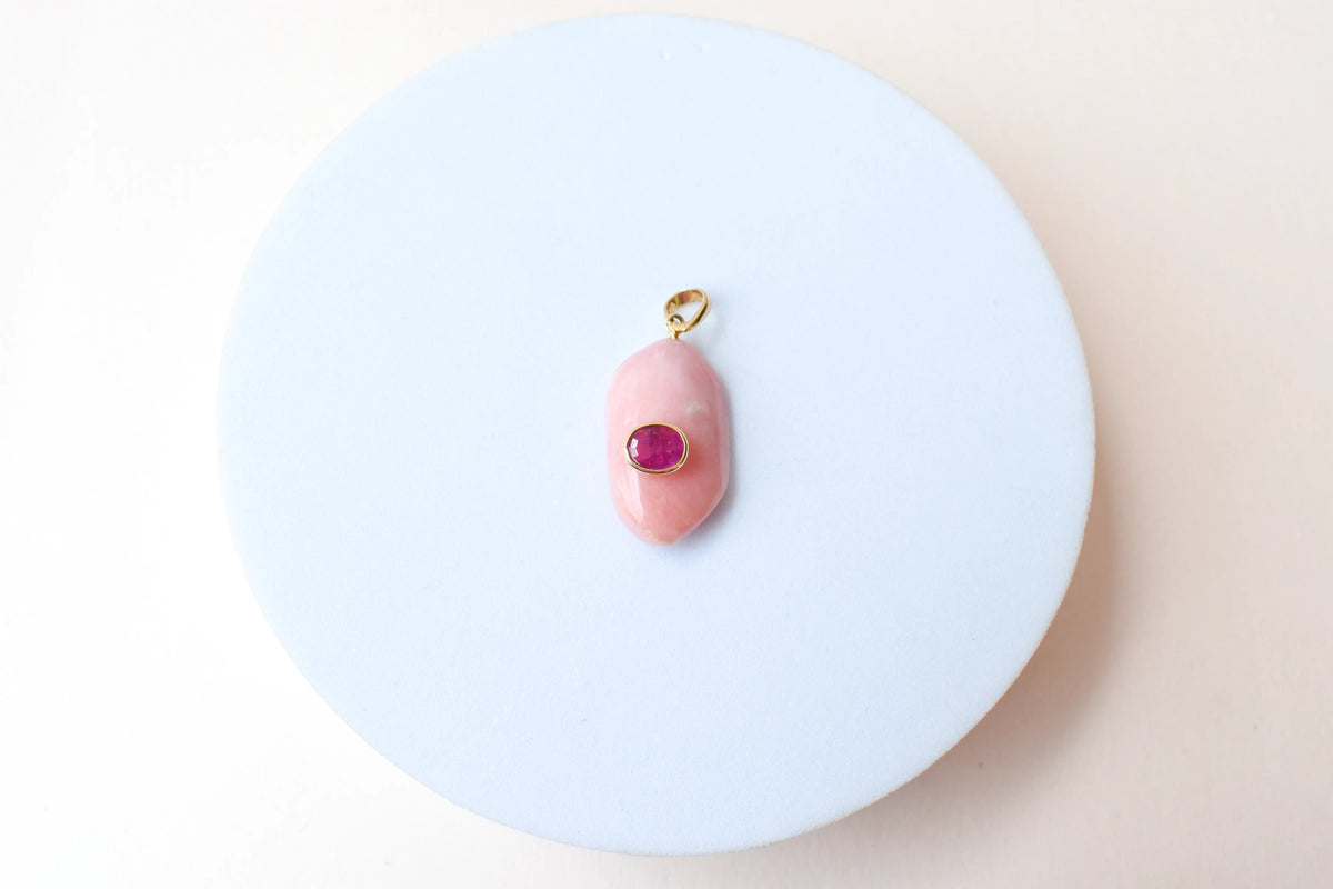 18K gold pendant with pink opal and ruby accent