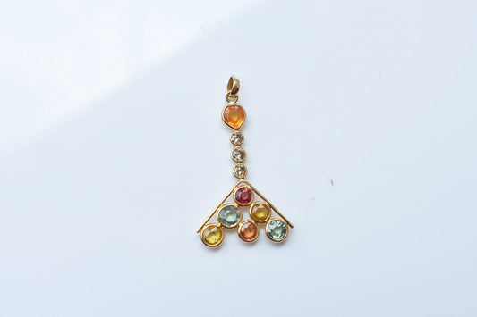 18K gold pendant with multi-colour sapphire cluster and diamonds