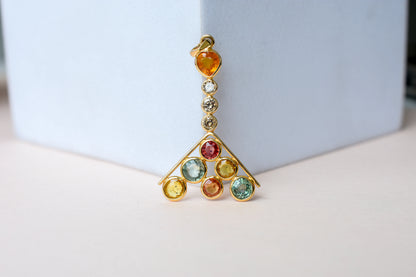 18K gold pendant with multi-colour sapphire cluster and diamonds