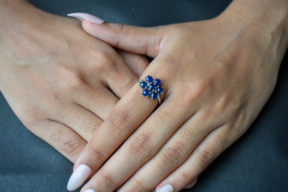 Blue sapphire flower cluster ring in 925 silver with round sapphires