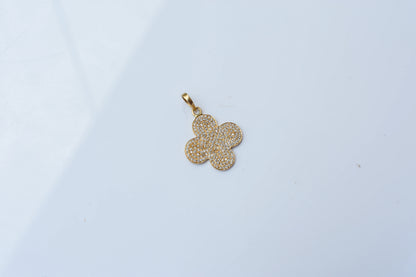18K gold diamond pavé clover pendant