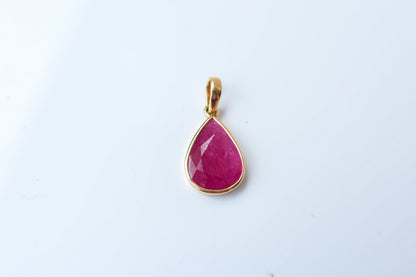 18K gold pendant with bezel-set rose-cut pear ruby