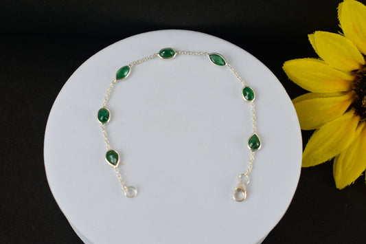 925 silver emerald by the yard bracelet with bezel-set round and pear-cut emeralds