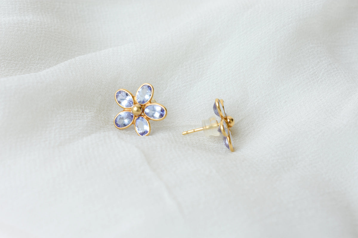 Natural Tanzanite Flower Stud Earrings, 18K Solid Yellow Gold, 5.13 Ct Oval Bezel Studs, Daisy Earrings, December Birthstone Gift for Her
