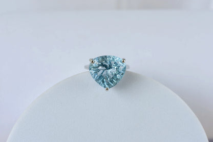 Sky blue topaz trillion-cut solitaire ring in 925 silver