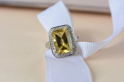 Citrine emerald-cut halo ring in 925 silver
