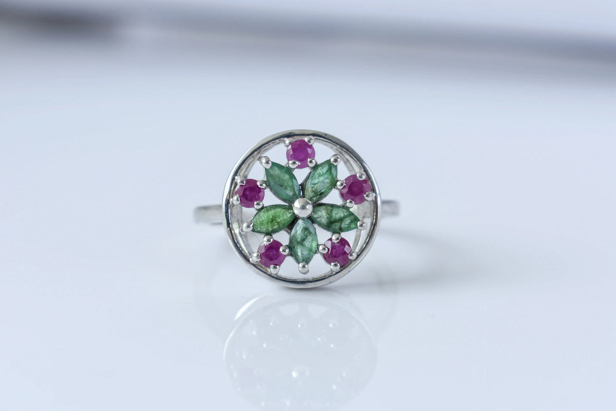 Emerald and ruby flower cluster ring in 925 silver