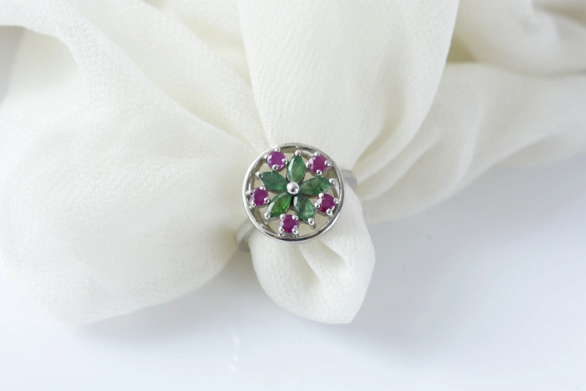 Emerald and ruby flower cluster ring in 925 silver