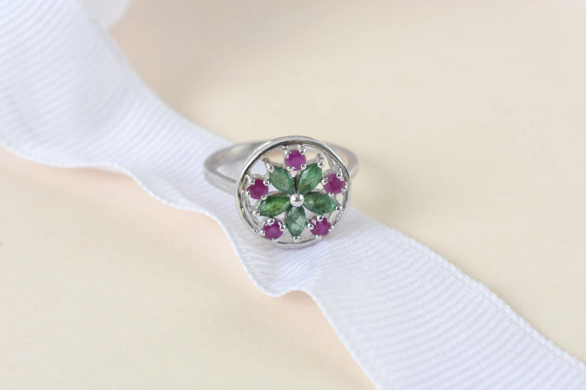 Emerald and ruby flower cluster ring in 925 silver