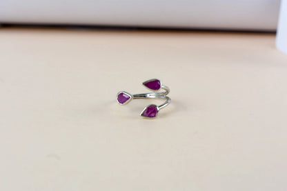 Ruby pear-cut open ring in 925 silver