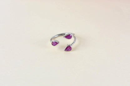 Ruby pear-cut open ring in 925 silver