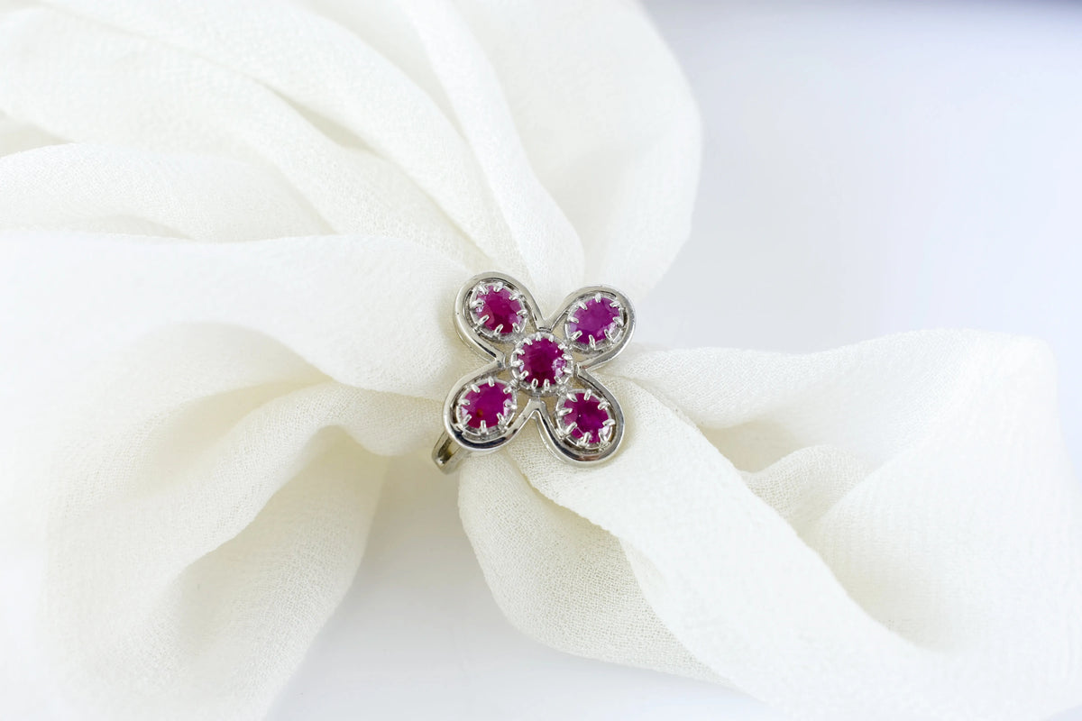 Ruby clover flower ring in 925 silver