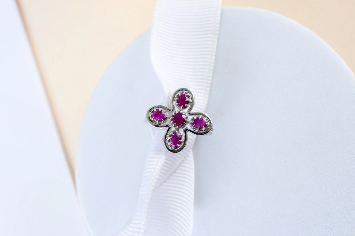 Ruby clover flower ring in 925 silver