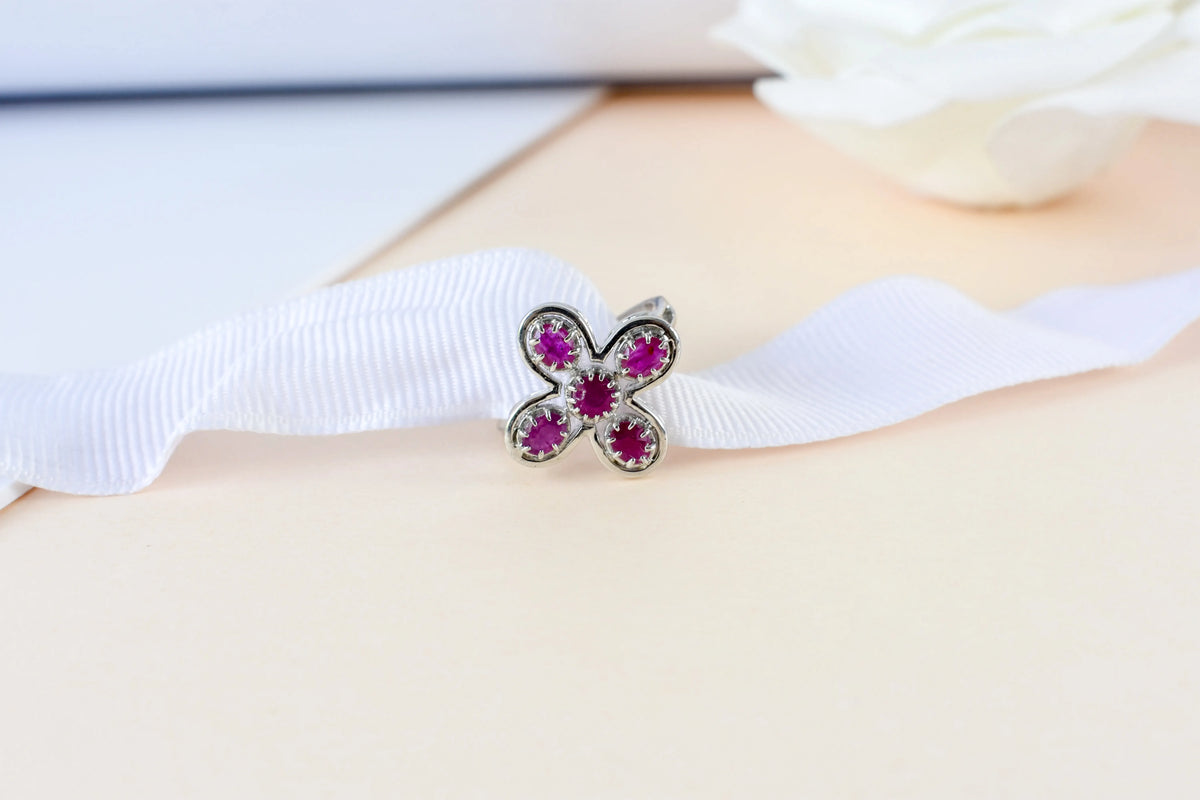 Ruby clover flower ring in 925 silver