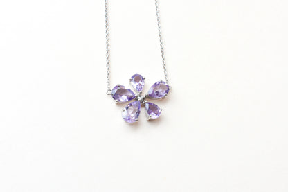 Amethyst Flower Necklace in 925 Silver | Pear-Cut Petals